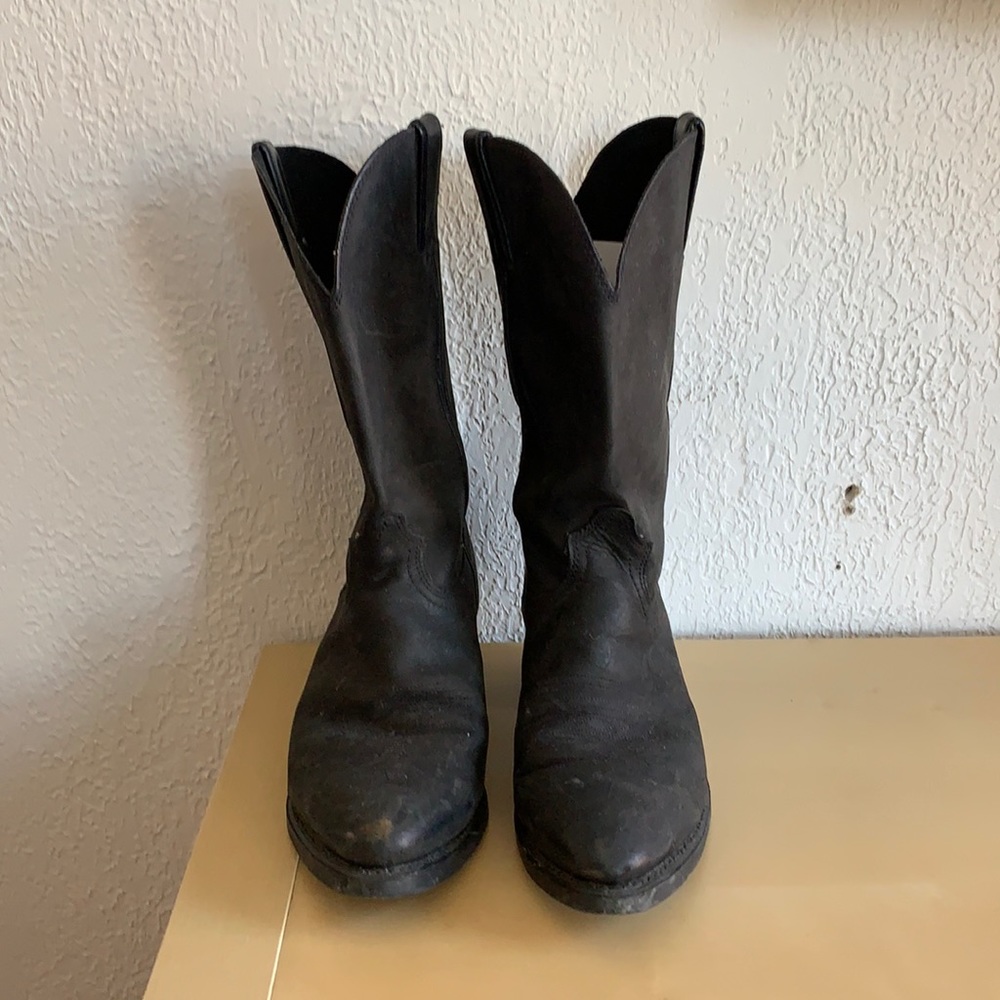 Black cowboy boots